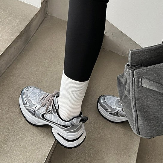 Damen Sportliche Lauf-Sneaker mit atmungsaktivem Mesh-Obermaterial und dämpfender Sohle EB
