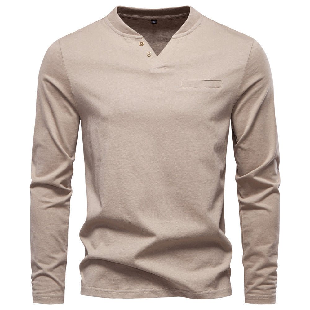 Herren nan tailliertes Langarmshirt im Henley-Stil mit kurzem V-Ausschnitt, Zierknöpfen und Brustleistentasche EB