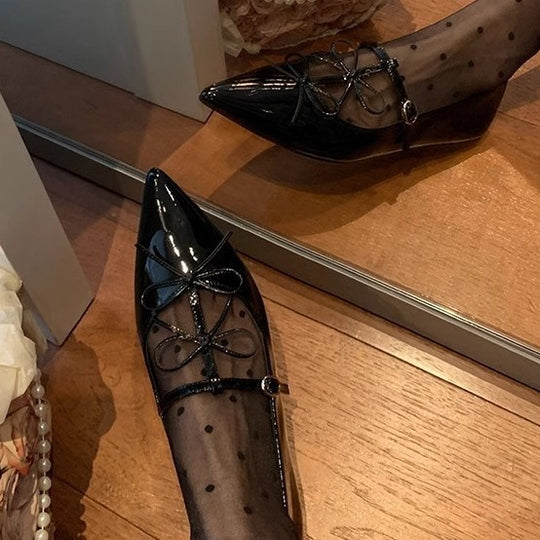 Damen Ballerina mit elegantem Schleifendetail und hochwertiger Lackoberfläche EB