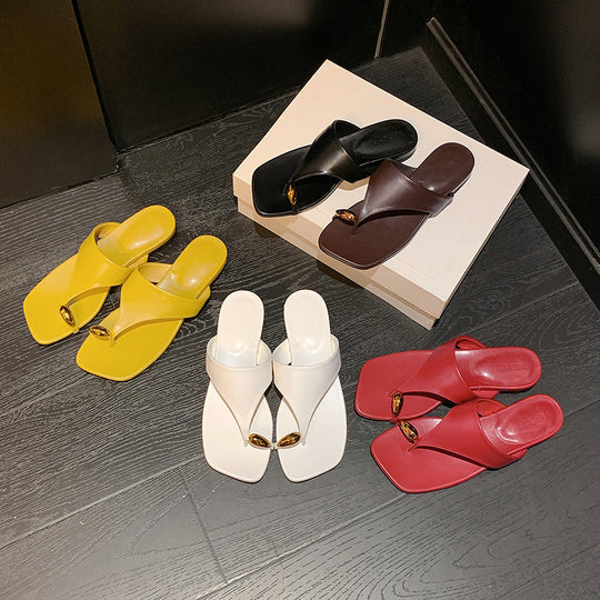 Damen Elegante Zehentrenner mit goldener Akzentbeschleunigung EB