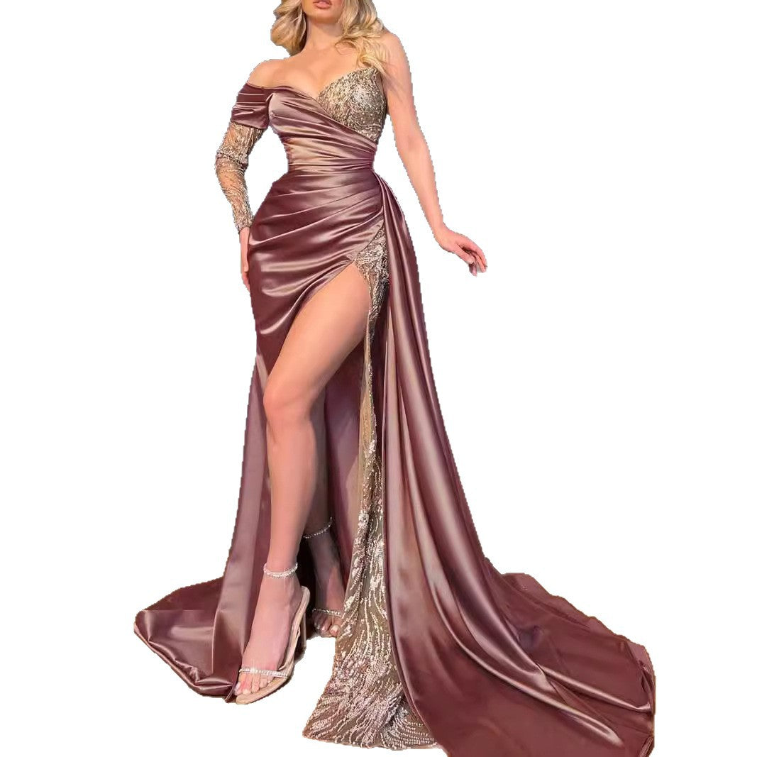 Damen Glamouröses Abendkleid mit schimmernden Pailletten und hohem Schlitz EB