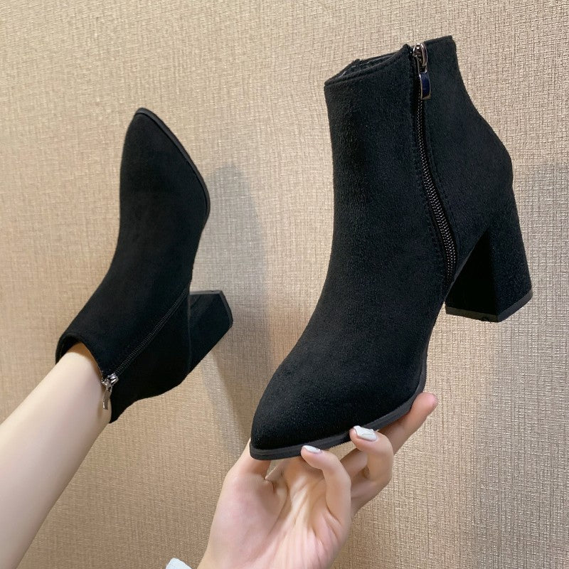 Damen Stiefeletten mit elegantem Blockabsatz und praktischem Reißverschluss EB