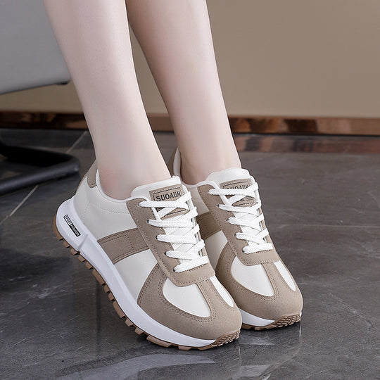 Damen Sportliche Sneaker mit animalischem Akzent EB