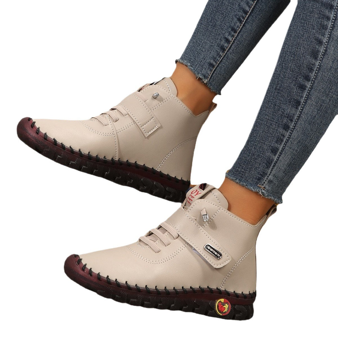 Damen nan stylishe knöchelhohe Komfort-Stiefelette mit Klettverschluss und handgenähter Ziernaht EB