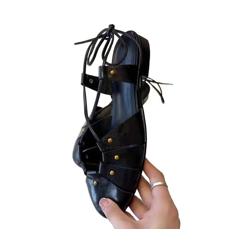 Damen Ballerinas mit verspieltem Schnürdesign und dekorativen Nieten EB