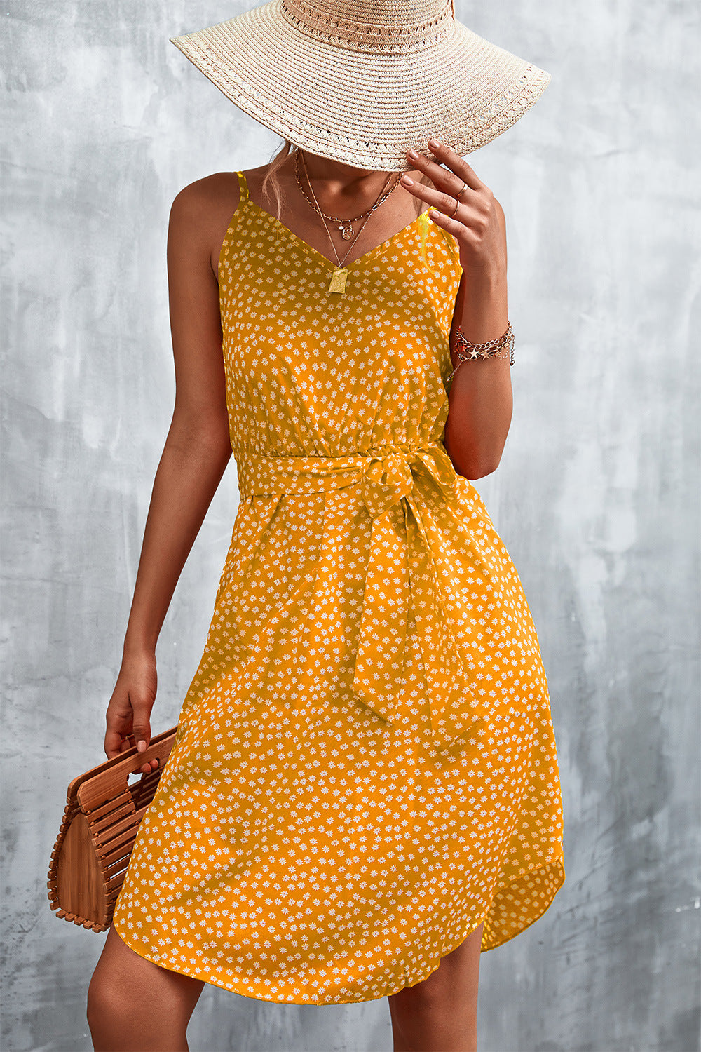 Damen Sommerliches Blusenkleid mit floralem Muster und knopfbarem Taillengürtel EB