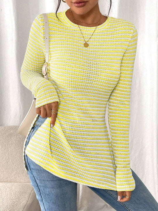 Damen Langarmshirt mit modernem Strickmuster und seitlichen Schlitzen EB