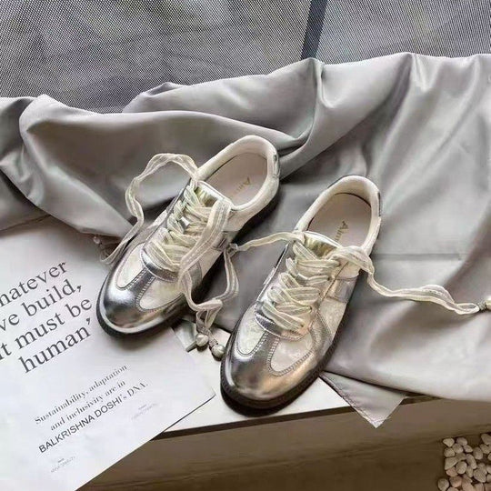 Damen Modische Sneakers mit floralem Design und dekorativen Schnürsenkeln EB