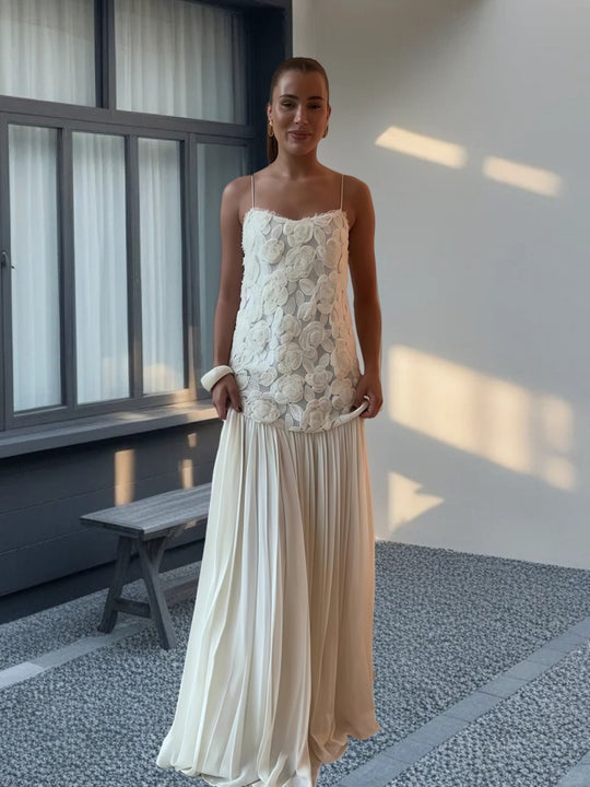Damen Elegantes Abendkleid mit floralem Spitzenoberteil und schwingendem Rock EB