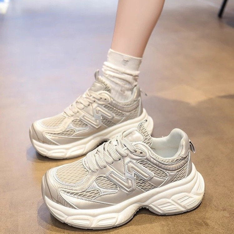 Damen Sportliche City-Sneaker mit atmungsaktiver Netzstruktur und komfortabler Dämpfung EB