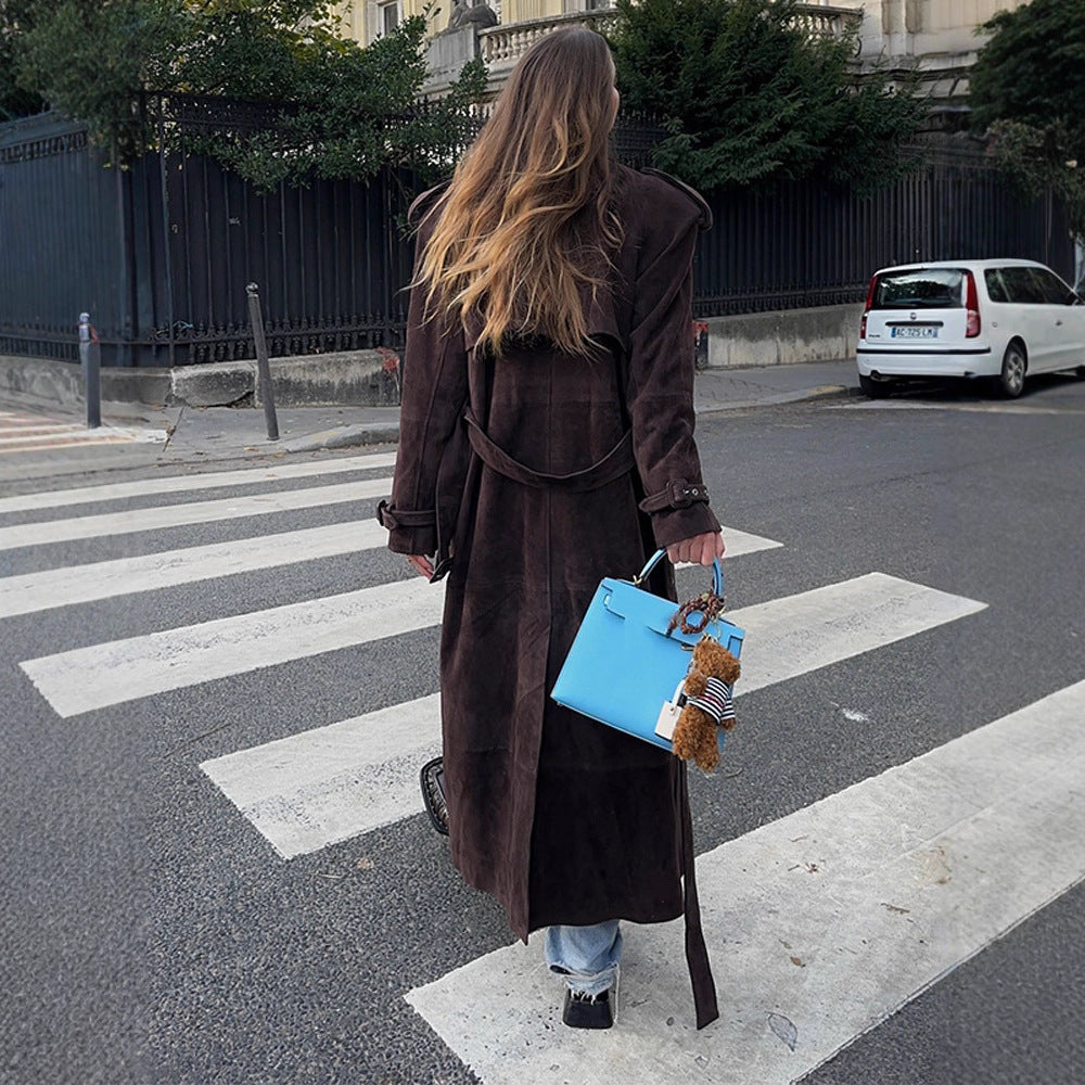 Damen Edler Suede-Trenchcoat mit breitem Kragen und praktischen Taschen EB