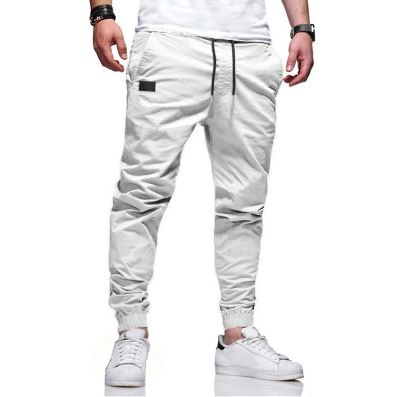 Herren nan funktionale Cargo-Joggerhose mit schmal zulaufendem Bein, elastischem Bund und eingelassenen Reißverschlusstaschen EB