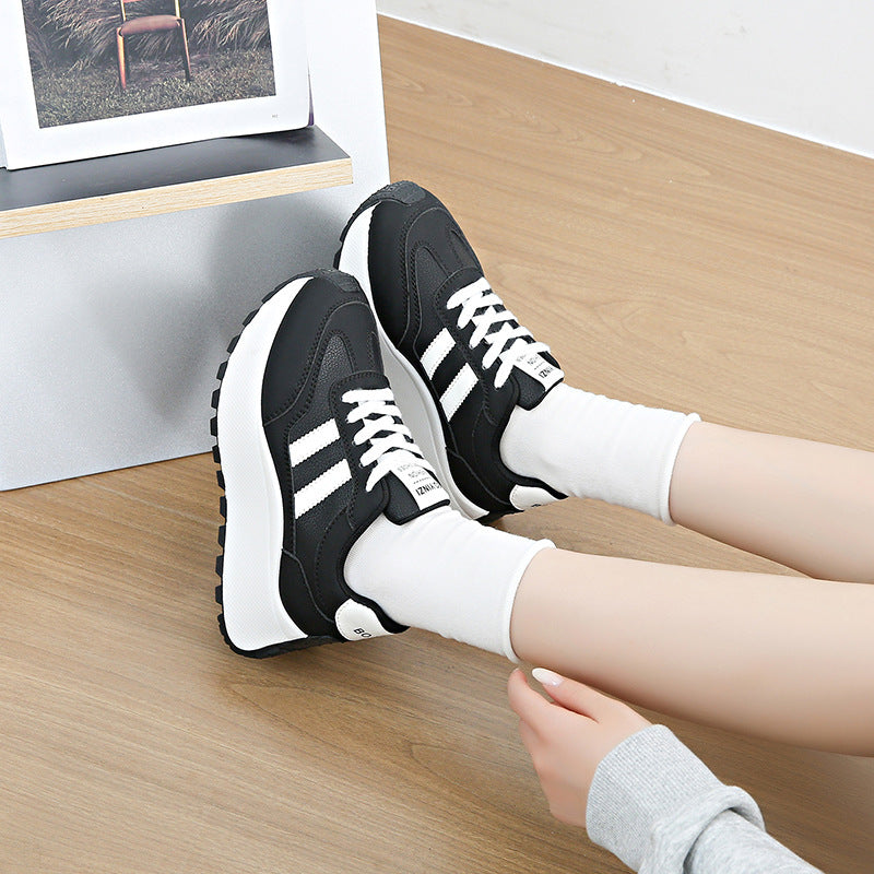 Damen Sneaker mit dämpfender Laufsohle und atmungsaktivem Obermaterial EB