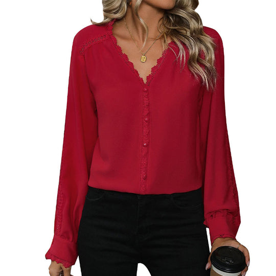 Damen Chiffonbluse mit feinen Spitzenakzenten und Knopfdetails EB