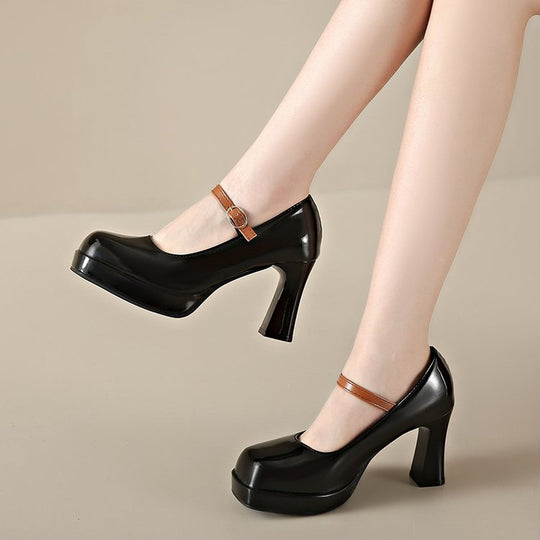 Damen Plateau-Pumps mit elegantem Riemchen und komfortablem Blockabsatz EB