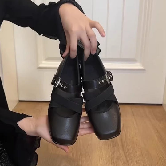 Damen Komfortable Ballerinas mit elastischen Kreuzriemen EB