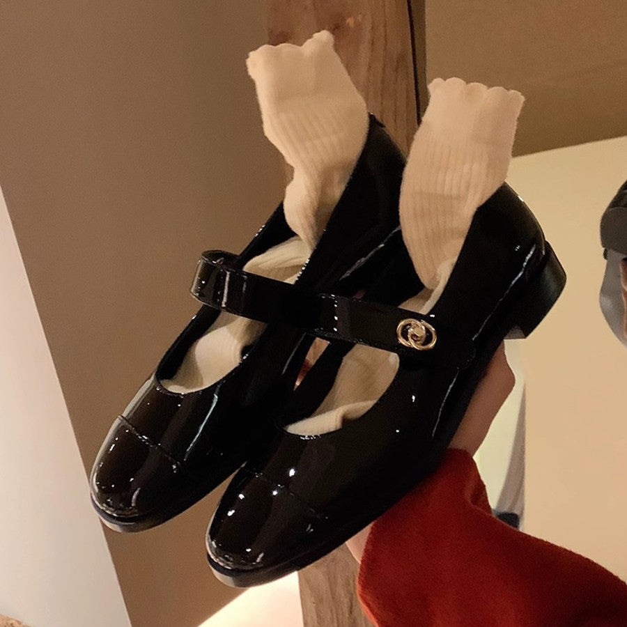 Damen Mary Jane Schuhe mit schicker Schnalle und glänzendem Finish EB