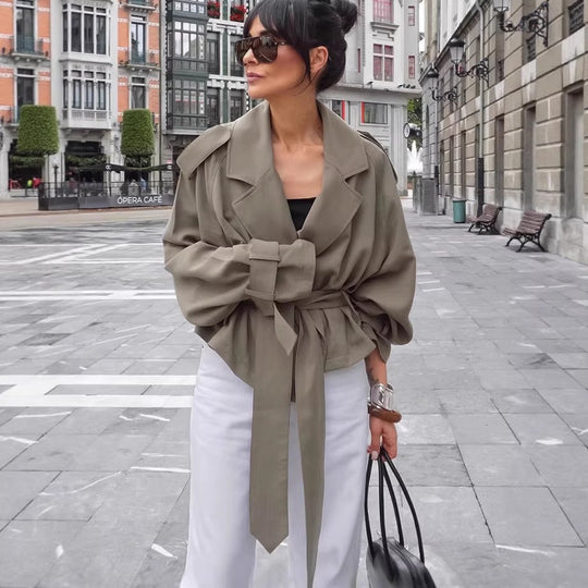 Damen nan gewickelte Cropped-Jacke mit oversized Raglanärmeln und breitem Bindegürtel EB