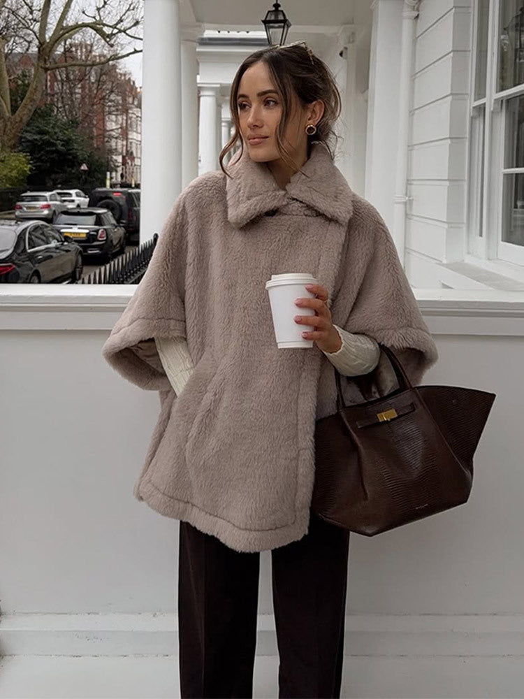 Damen Flauschiger Poncho EB