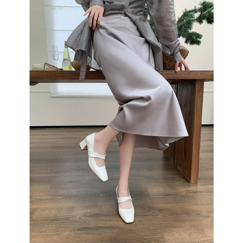 Damen elegante Berufsschuhe mit moderner geschwungener Riemchenverzierung und stabiler Absatzhöhe EB