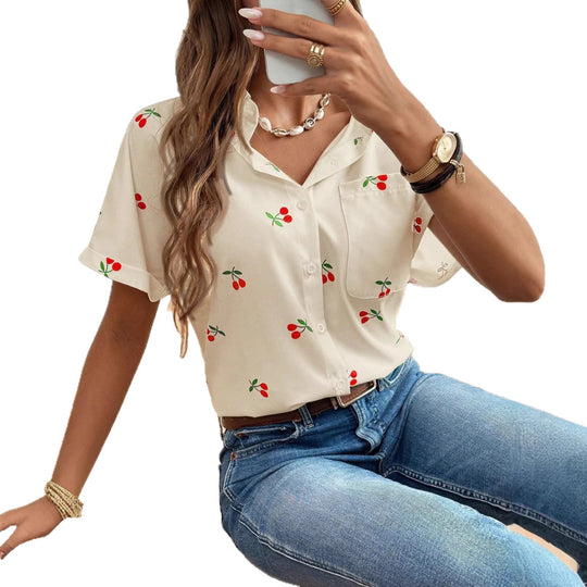 Damen Bluse mit frischem Kirschmuster und lässigem Schnitt EB