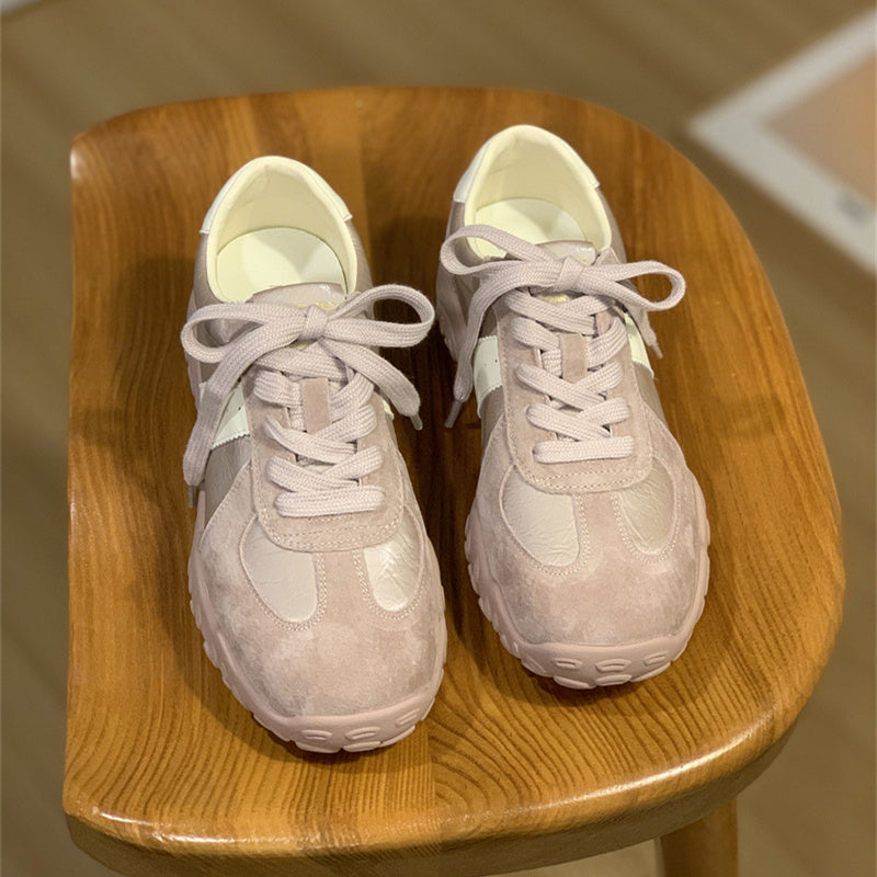 Damen Sneakers mit atmungsaktiver Wildleder-Oberfläche und innovativem Dämpfungssystem EB