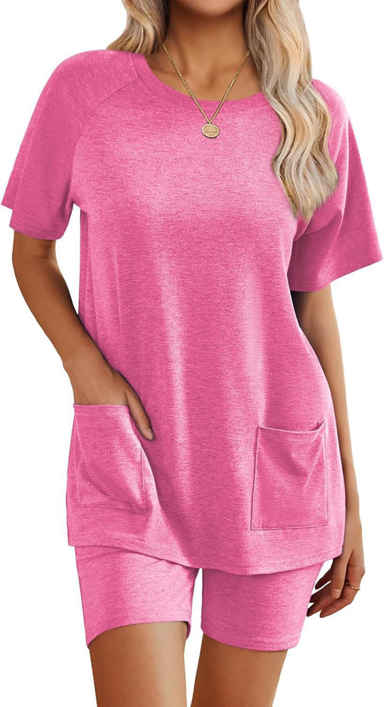 Damen Loungewear-Set mit angenehm weitem Schnitt und praktischen Taschen EB