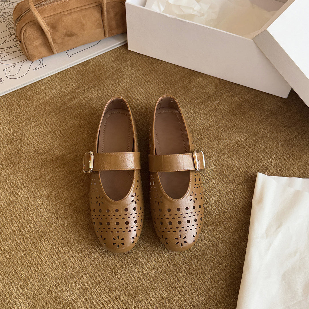Damen Ballerinas mit hochwertiger Metalloberfläche und dekorativem Riemchen EB