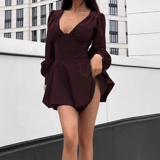 Damen Elegantes Minikleid mit Rüschendetails und tiefem V-Ausschnitt EB