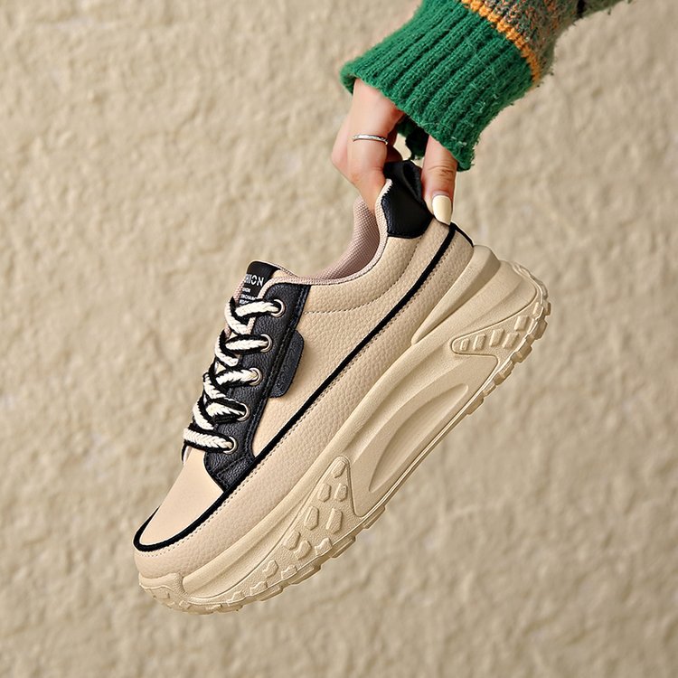 Damen Trendige Komfort-Sneaker mit extraleichtem Profil und flexiblem Obermaterial EB