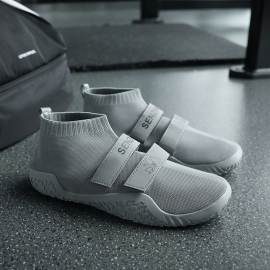 Damen Sportliche Aquaschuhe mit elastischem Klettverschluss und rutschfester Sohle EB