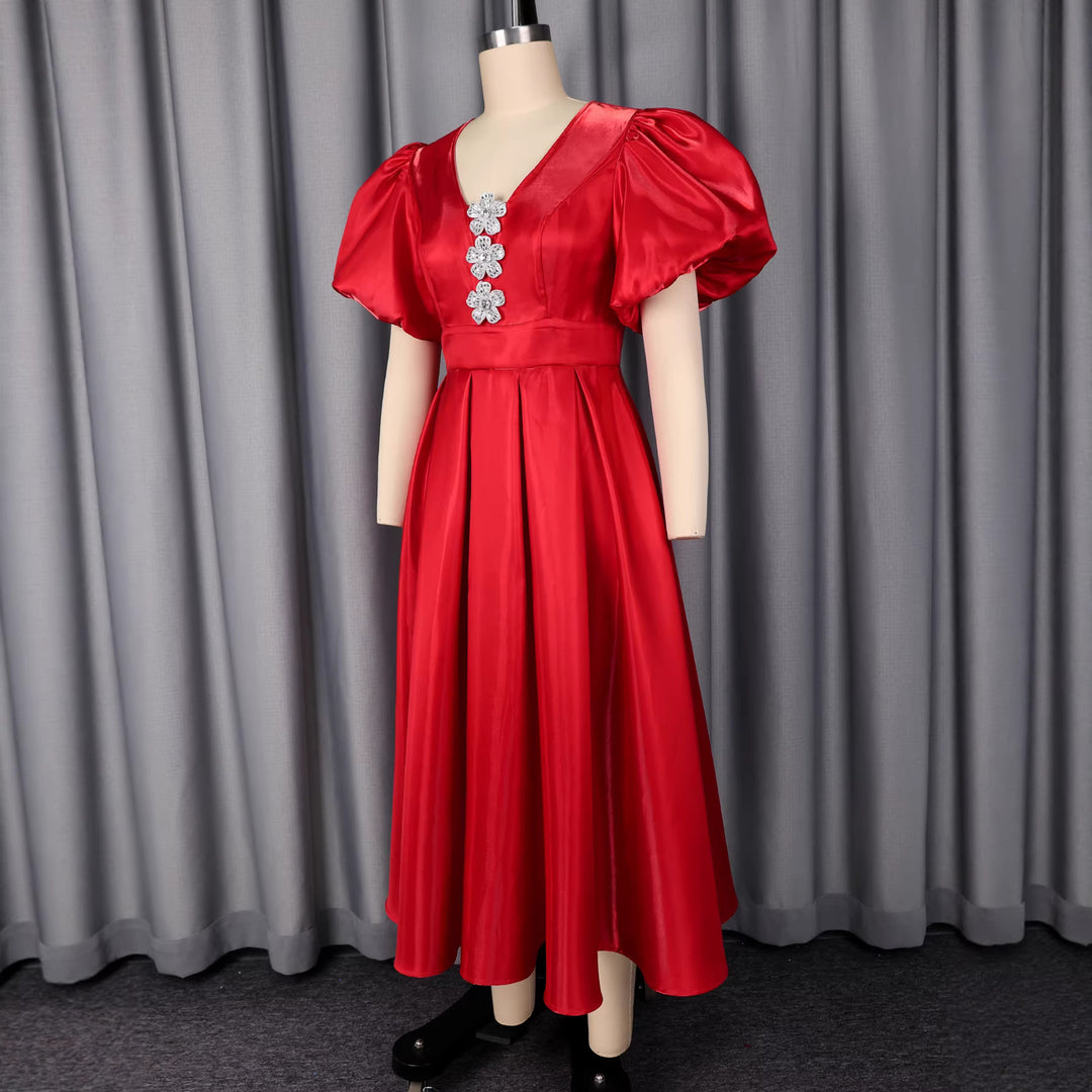 Damen Abendkleid mit schimmerndem Satin und voluminösen Puffärmeln EB