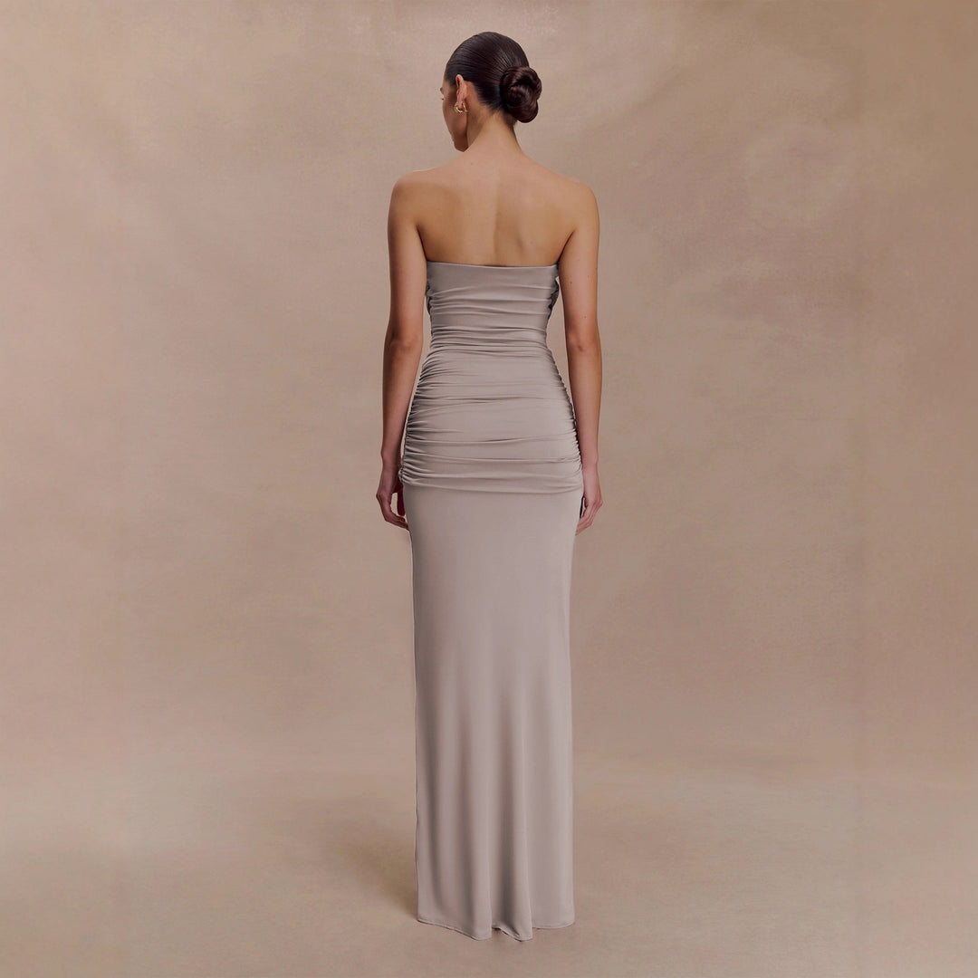 Damen Elegantes Minimalistisches Abendkleid mit Raffungen EB