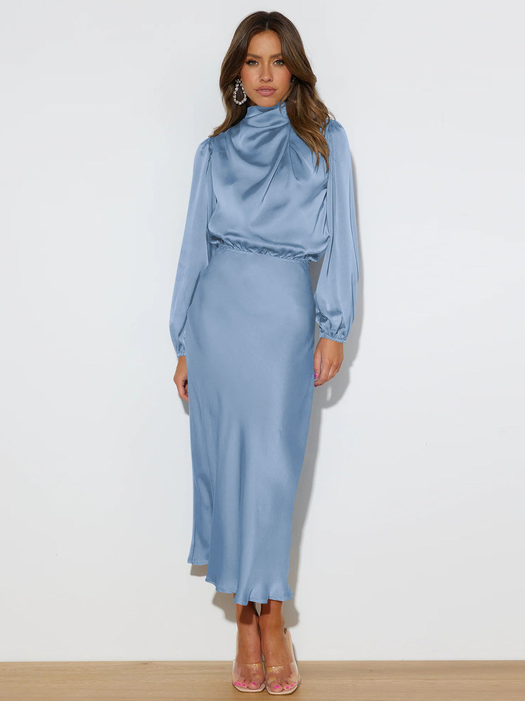 Damen Satin-Maxikleid mit hohem Kragen und Raffungen EB