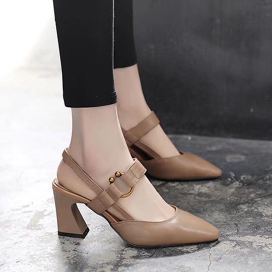 Damen Slingback-Pumps mit elegantem spitzen Design und komfortablem Blockabsatz EB