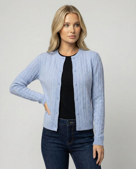 Damen kurzes Zopfmuster-Cardigan mit Rundhalsausschnitt und minimalistischer Knopfleiste EB