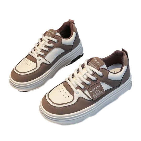 Damen Sportliche Sneaker mit robuster Sohle und modernem Design EB