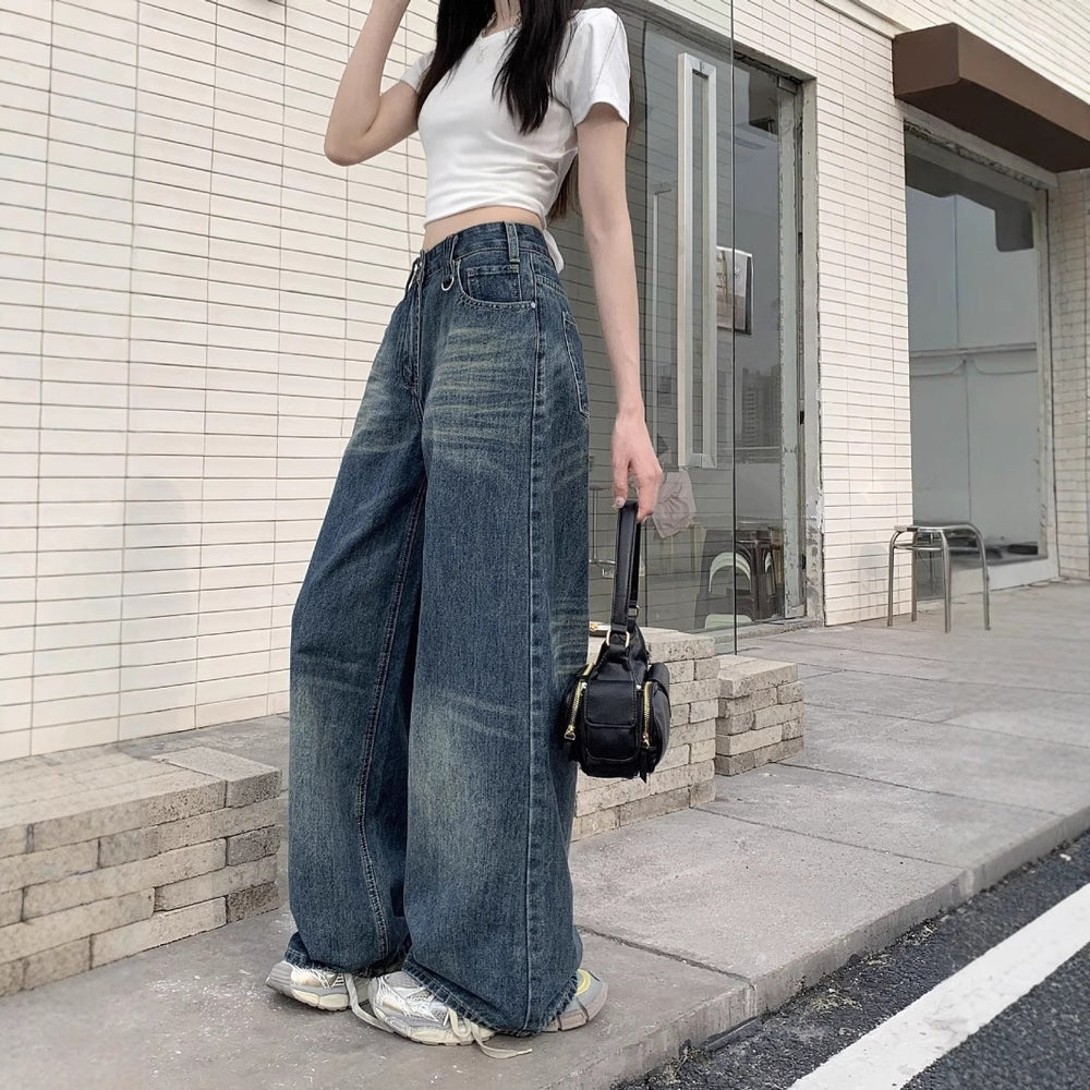 Damen Hoch geschnittene Wide-Leg Jeans mit lässigem Schnitt und einzigartiger Waschung EB