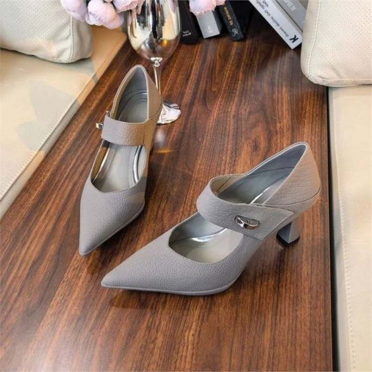 Damen elegante Pumps mit modischem Riemchen EB
