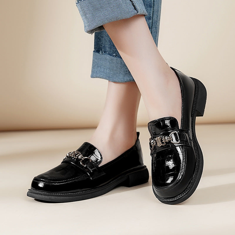 Damen Mokassins mit modischem Kettendetail EB