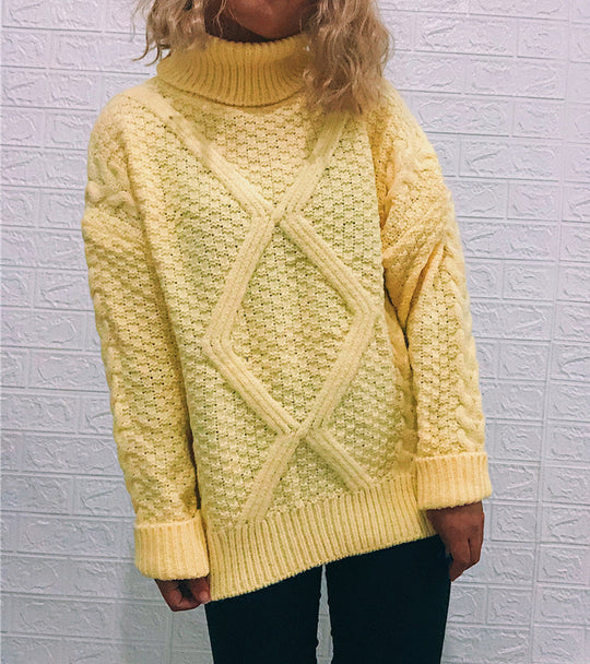 Damen Grobstrickpullover mit modischem Zopfmuster und hohem Kragen EB