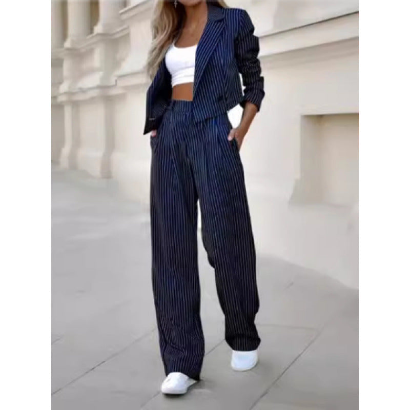 Damen modischer Karoblazer mit dazugehöriger weicher Hose EB