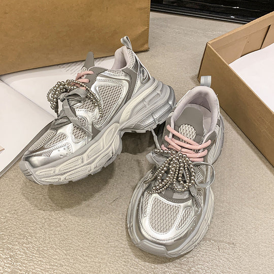 Damen Sportliche Sneakers mit perlbesetzten Schnürsenkeln und atmungsaktivem Obermaterial EB