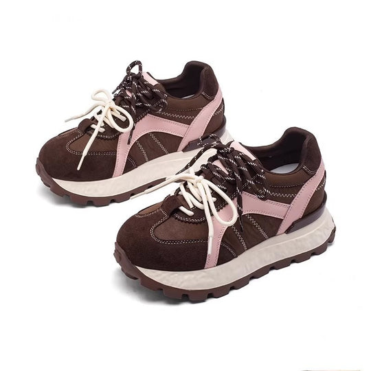 Damen Sportliche Sneakers mit hochelastischer Sohle und modischen Akzenten EB