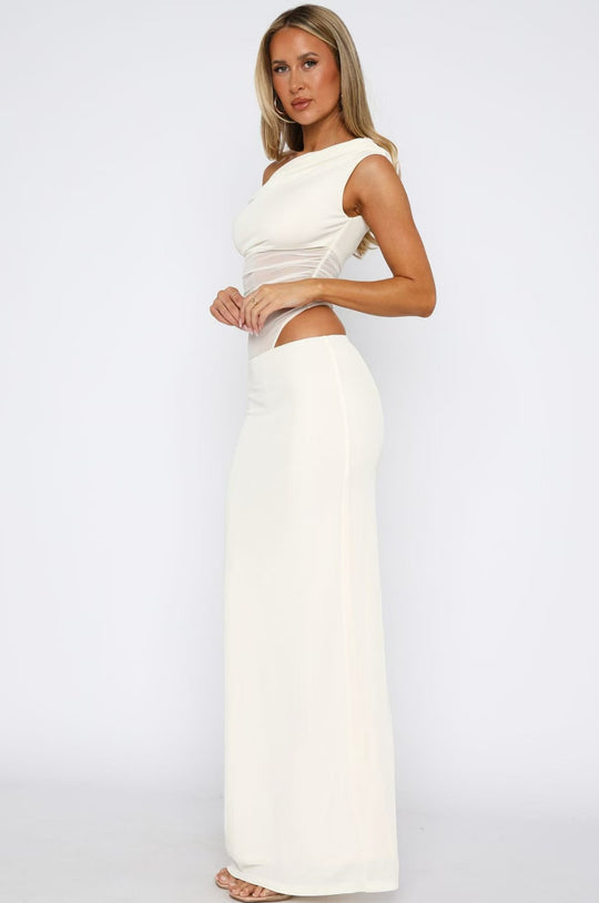 Damen Elegantes Maxikleid mit asymmetrischem Schnitt und transparenten Einsätzen EB