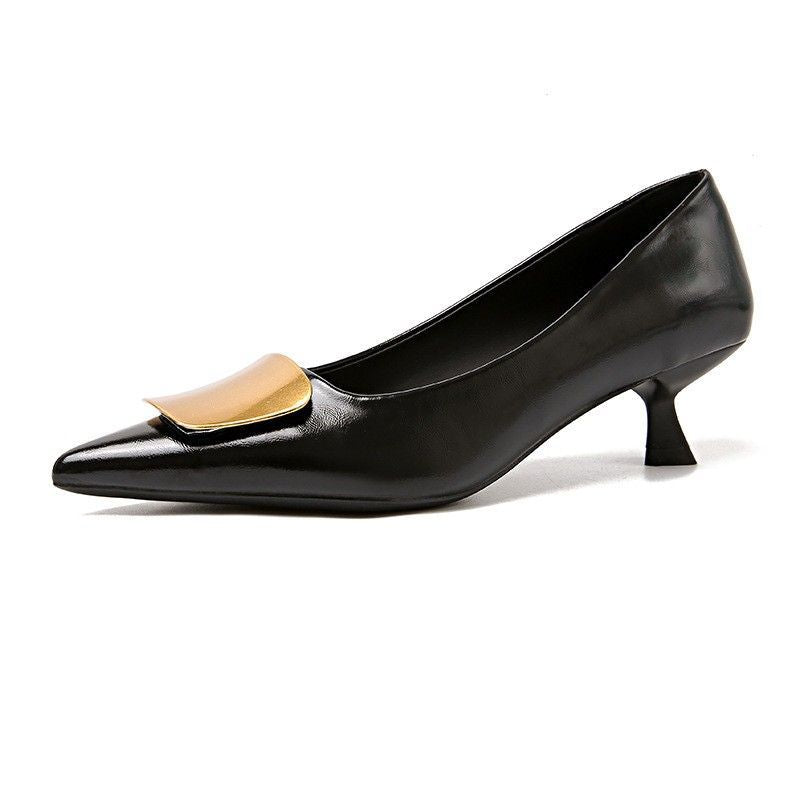 Damen elegante spitze Pumps mit luxuriösem Metallakzent EB