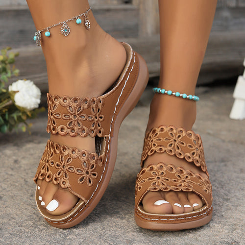 Damen Riemchen-Sandalen mit floralem Cut-Out-Design und ergonomischer Fußbettung EB