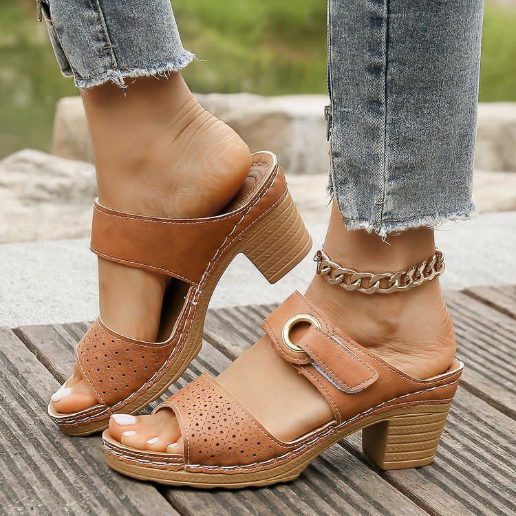 Damen modische Blockabsatz-Sandalen mit dekorativem Riemendesign EB