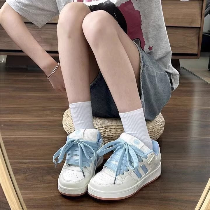 Damen Sportliche Sneakers mit modischen Satinbändern EB