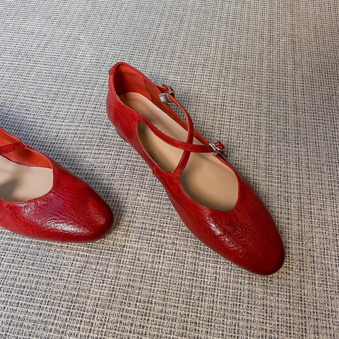 Damen Ballerinas mit kreuzförmigem Riemen und eleganter Spitze EB